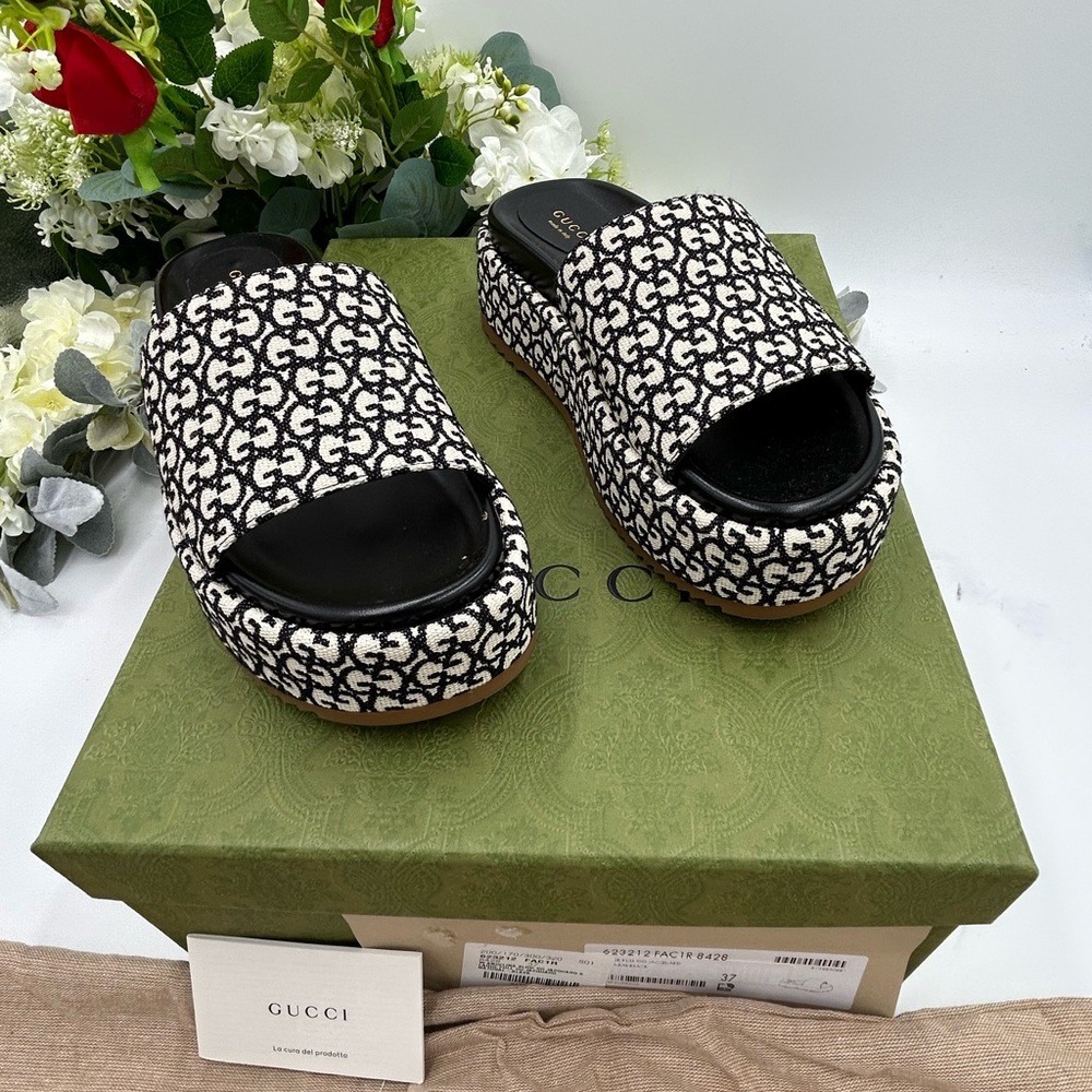 Women's Gucci, Angelina platform, thong sandals size 37 made in Italy - Picture 3 of 11